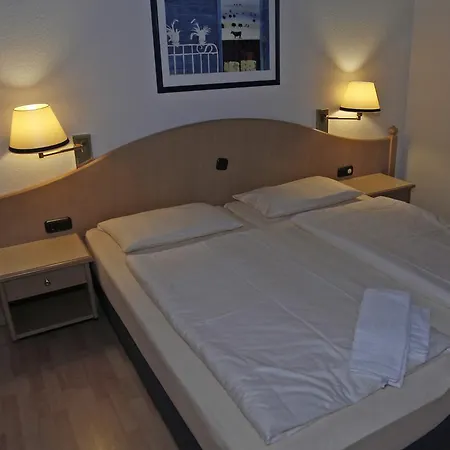 Waldlehne Semesterbostad